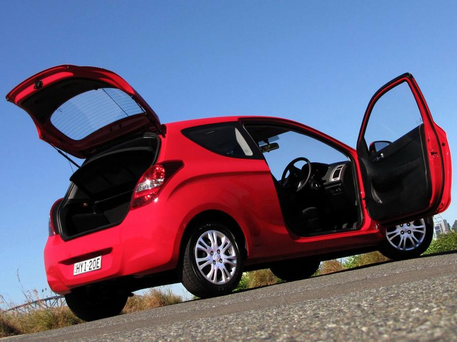  Hyundai i20 3-Door 2010 года  (AU) (фото 3 из 5)